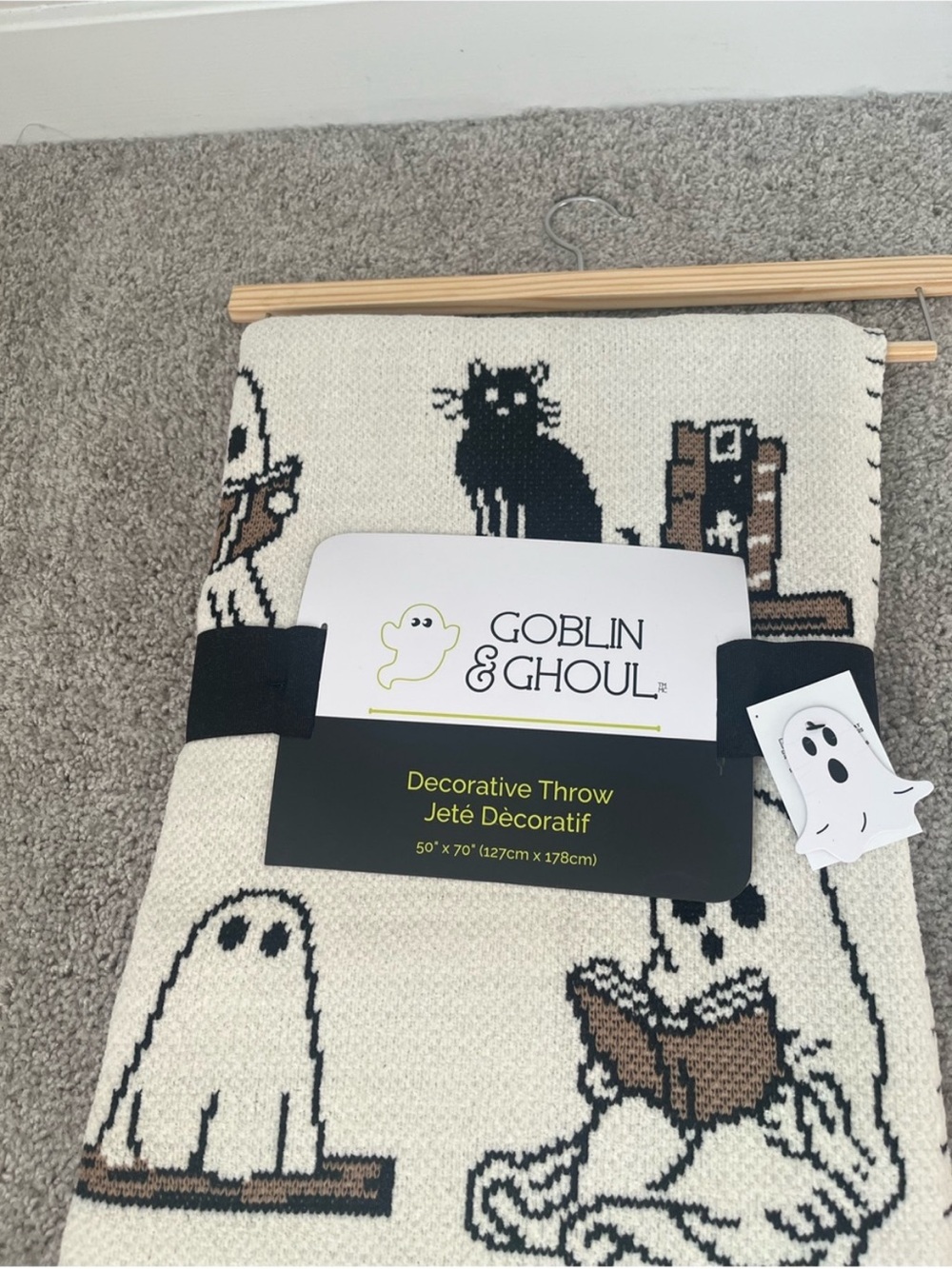 NWT Viral Halloween Goblin & Ghoul Ghost Reading Book
Black Cat Throw